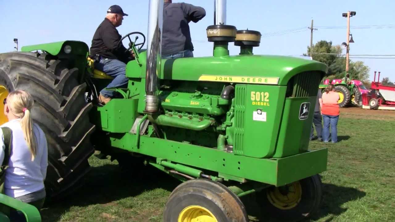 john-deere-5012-diesel-2-stroke-v12-youtube