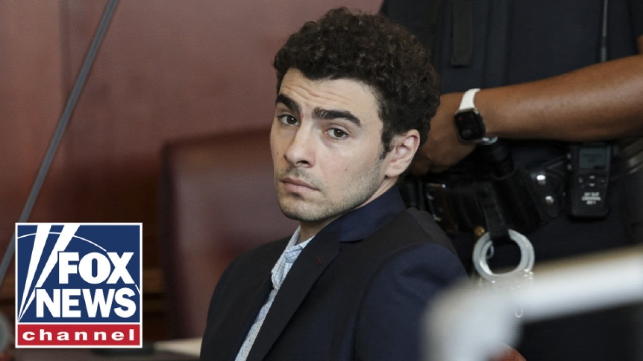 BREAKING: Luigi Mangione tells judge he will plead GUILTY