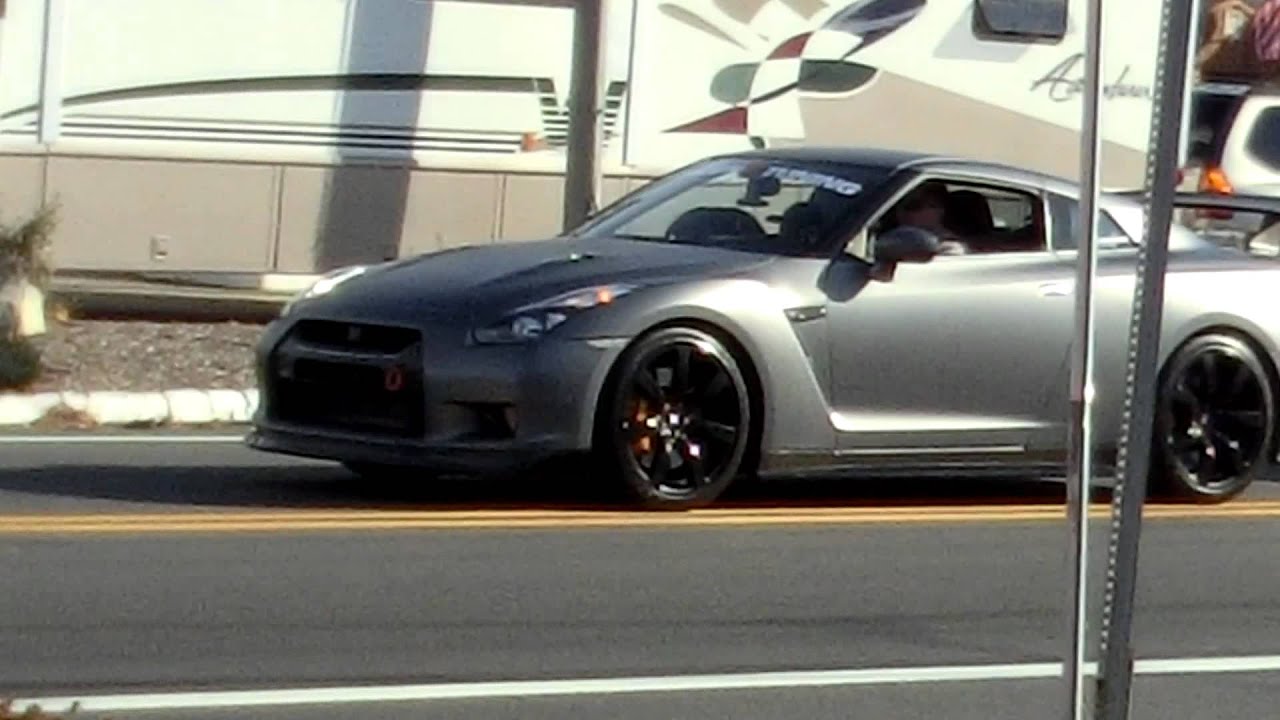 Nissan gtr r35 youtube #2