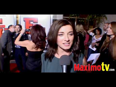 Margo Harshman Interview at Fired Up! Premiere - YouTube