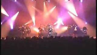 Red Hot Chilli Pipers Live - 100 Pipers