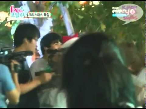 f(x) - Victoria surprises her daughters in KOALA