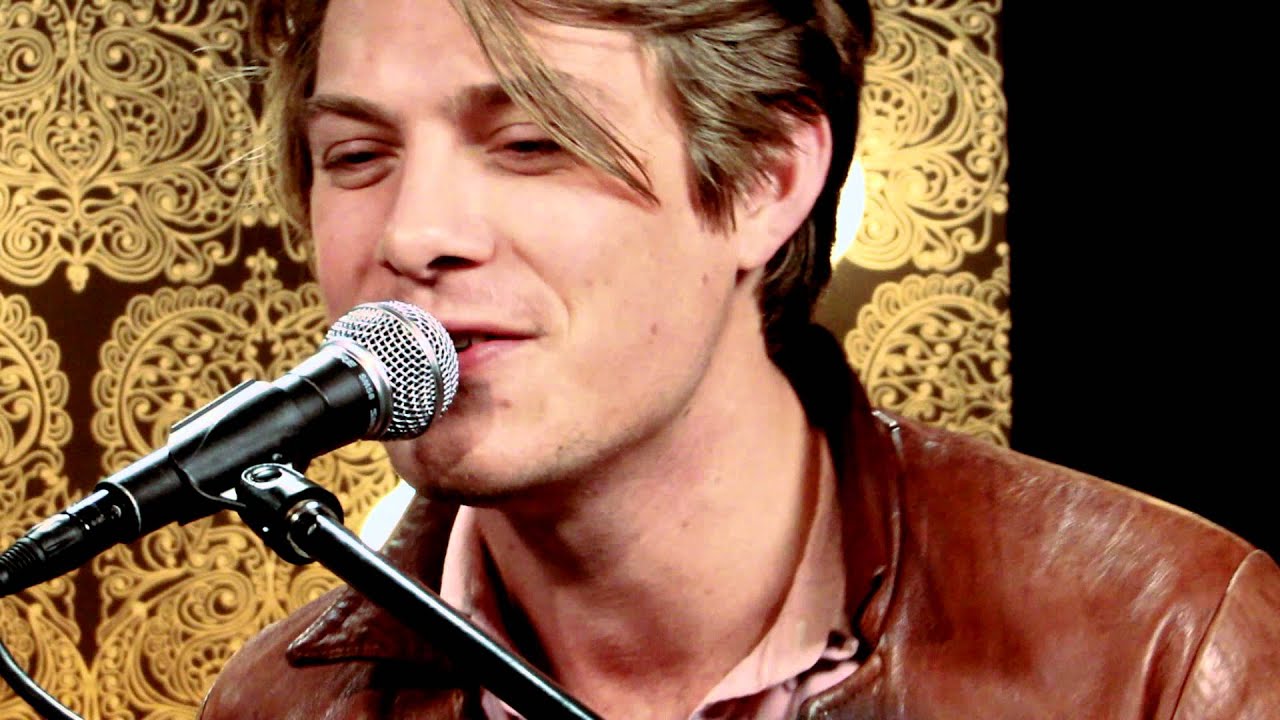 hanson-mmmbop-acoustic-youtube