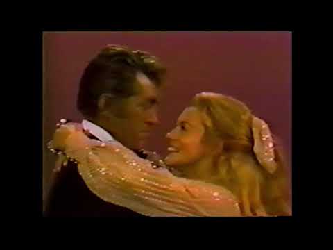 Dean Martin & Ann-Margret - FULL Medley - LIVE