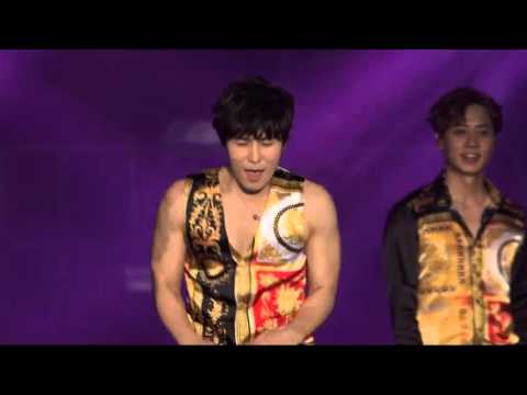 Shinhwa Hyesung vs Dongwan dance battle & members dancing to Up&Down