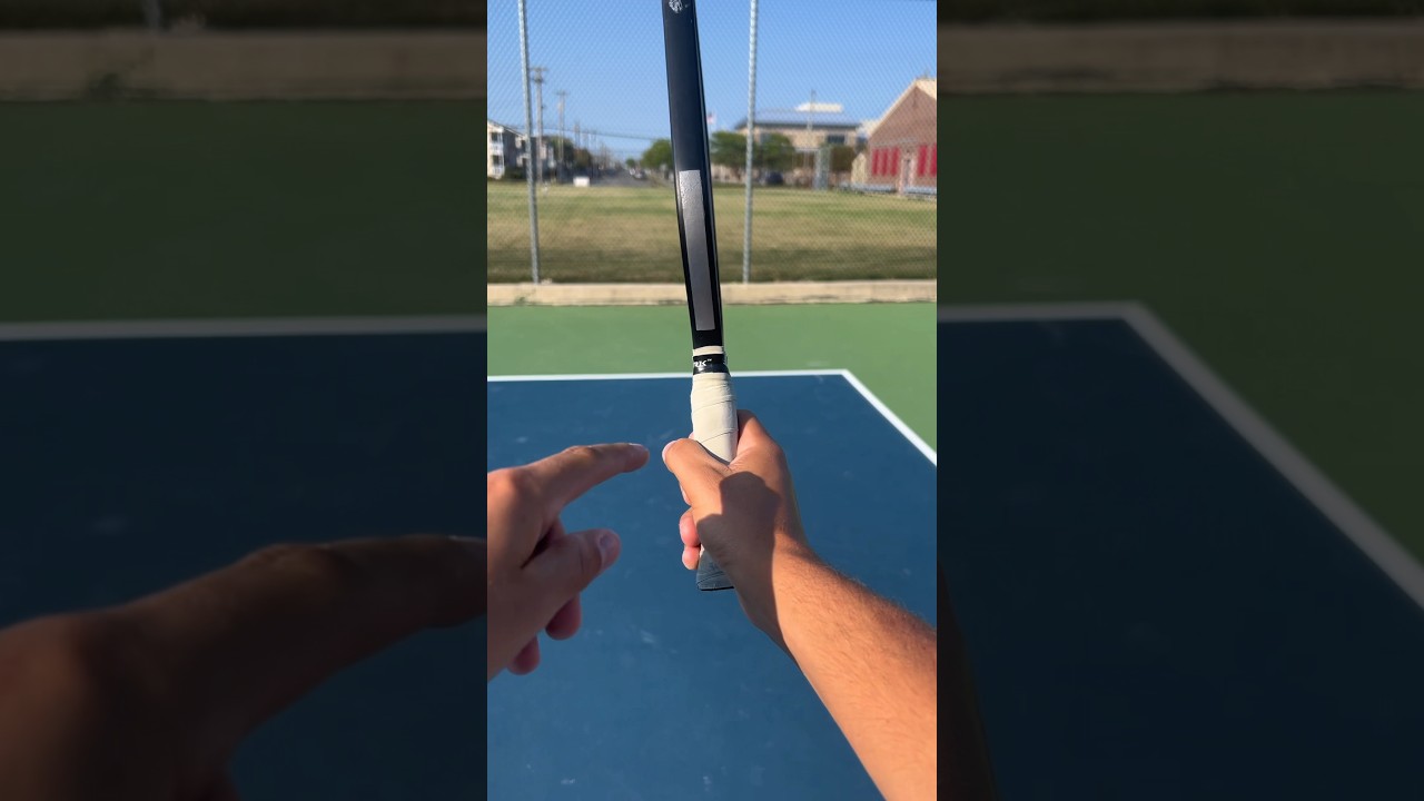 Should you adjust your grip mid-point? 🤔 #pickleball #pickleballtips #shorts