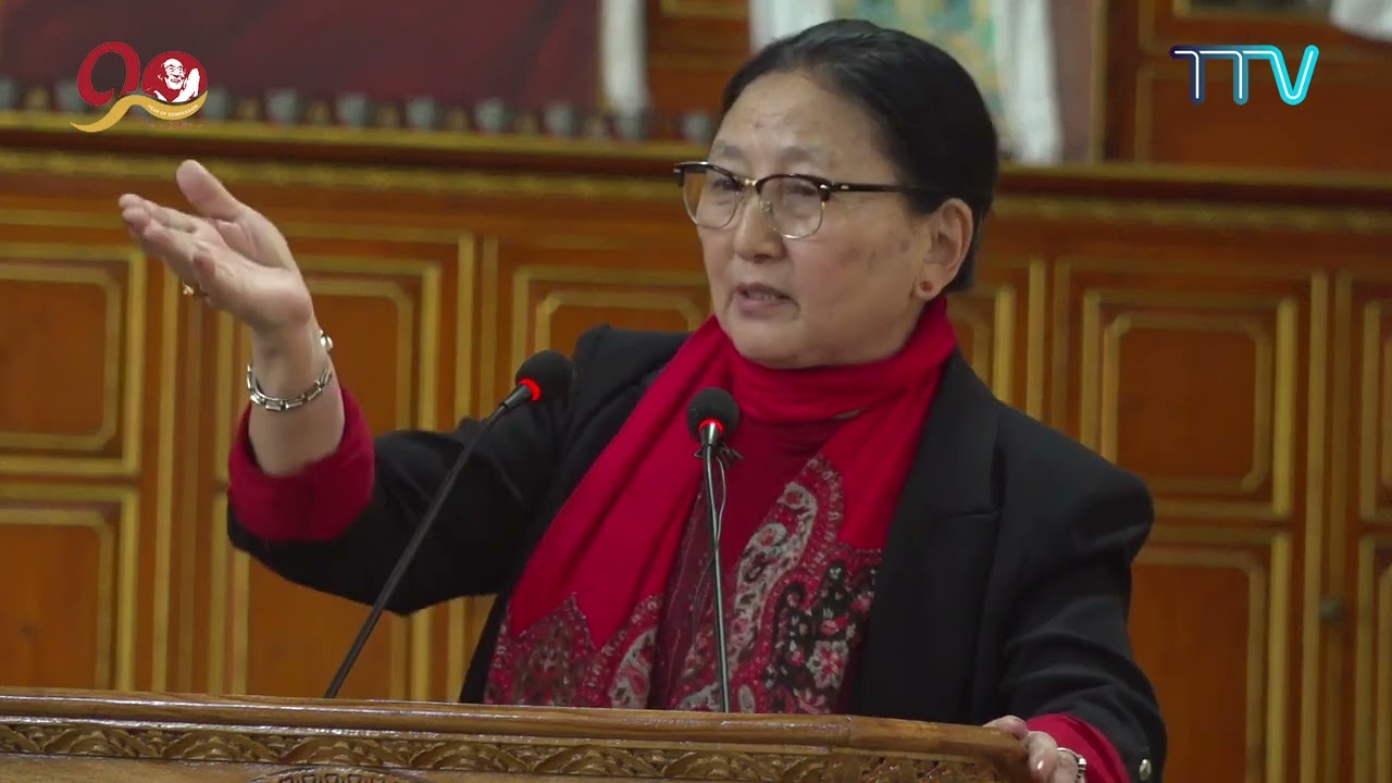 ཤེས་རིག་བཀའ་བློན་མཆོག་གིས་ས་རཱ་མཐོ་སློབ་དབུ་བརྙེས་པའི་དུས་ཆེན་མཛད་སྒོར་གསུང་བཤད་གནང་བ།