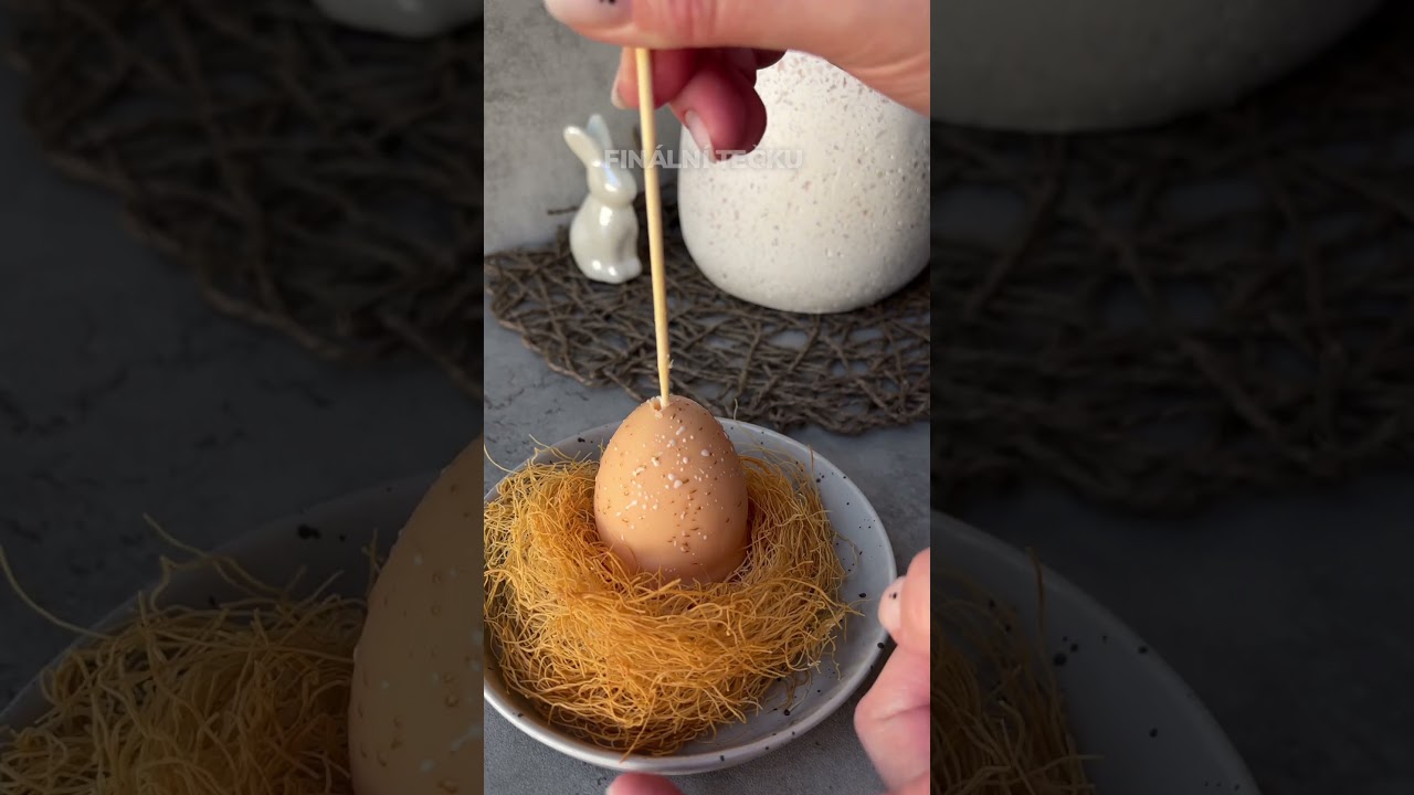 Velikonoční vajíčka skrývají mousse z bílé čokolády a svěží mangový žloutek #toprecepty #food