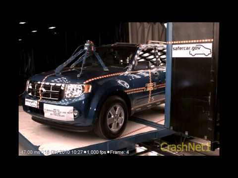 Ford Escape Crash Test Video od roku 2008