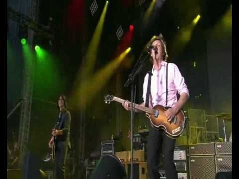 Paul McCartney - Ob La Di - Ob La Da Live in Hyde Park june 27 2010