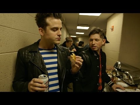 Kings of Leon – Philly Cheesesteak Invitational 2014