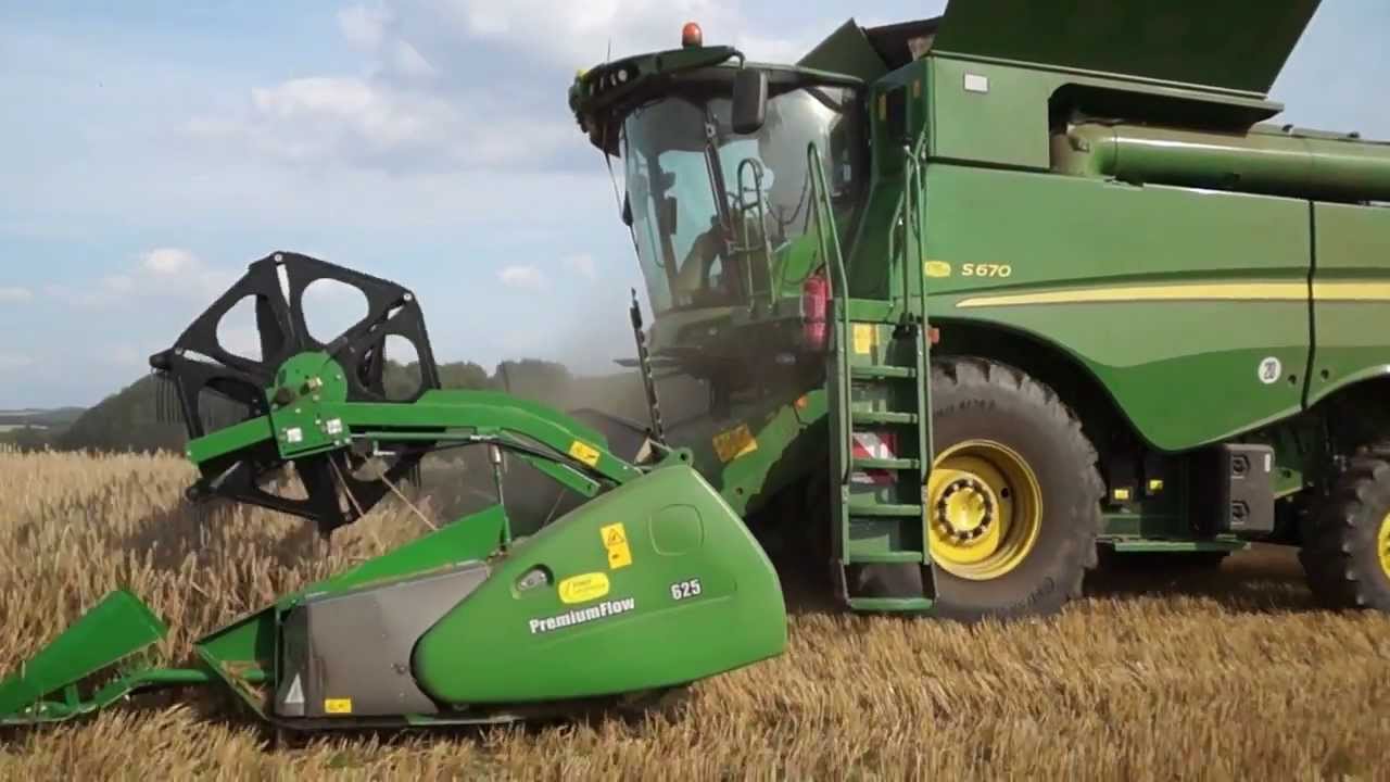 Roggen Ernte mit John Deere Mähdrescher S670 - YouTube