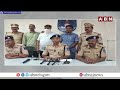 శంషాబాద్ ఎయిర్ పోర్ట్ లో కేటుగాని అరెస్ట్ చేసిన పోలీసులు | Shamshabad Airport Police | ABN Telugu  - 01:21 min - News - Video