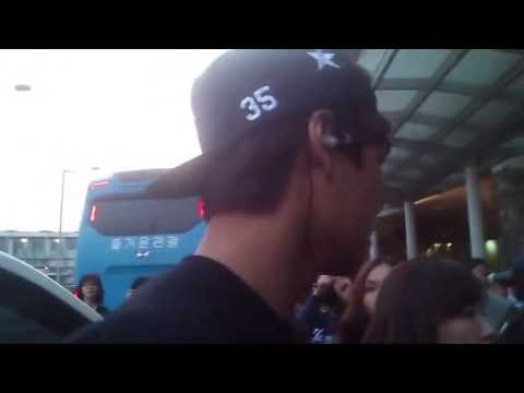 130415 Kai's calling for Sehun@ICN Airport so cute