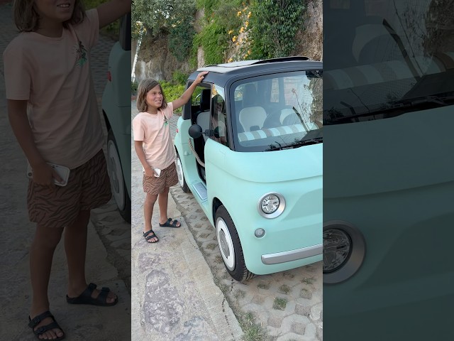 Dünyanın en tatlı arabası ile tanışın 🚗 (trafiğe kapalı alanda çekildi)