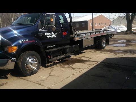 Grand Valley Towing and Car Lock out of Jenison Michigan 616-283-6330