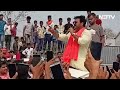 Bihar की Karakat Lok Sabha Seat पर Pawan Singh क्यों हैं BJP के लिए बड़ी चुनौती? | NDTV India  - 02:13 min - News - Video