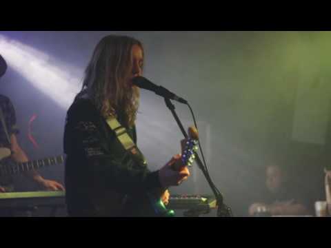 The Japanese House - Cool Blue (Live at the Riot Room)