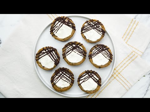 Chocolate Chip Cookie Cheesecake Cups // Presented by LG USA