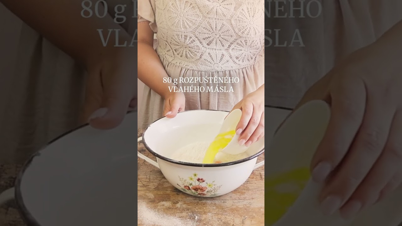 Jihočeský ovocný kynutý koláč můžete péct po celý rok #toprecepty #foodie #recipe