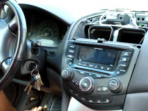 How to remove a stereo from a 2003 honda accord #6