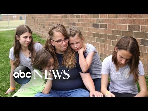 Mothers Behind Bars Get to Reunite with Kids for a Day