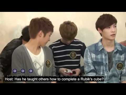 luhan playing rubik's cube