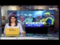Uttarkashi Tunnel Rescue: उत्तरकाशी की सुरंग से मजदूरों के बाहर आने पर लोगों ने बांटी मिठाई  - 01:33 min - News - Video