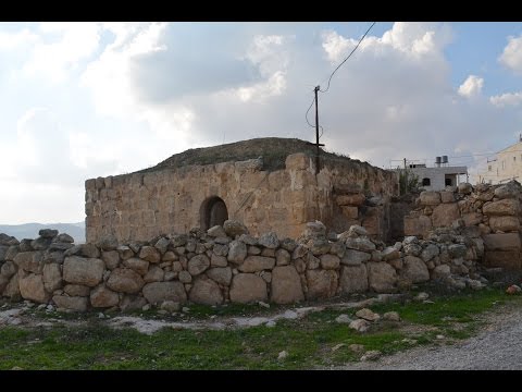 الخليل:"دير رازح".. محمية وعين ماء تروي جمال قرية