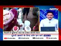 Delhi Water Crisis: कहीं पानी की बर्बादी, तो कहीं पानी को तरसते लोग! | 5 Ki Baat - 24:43 min - News - Video