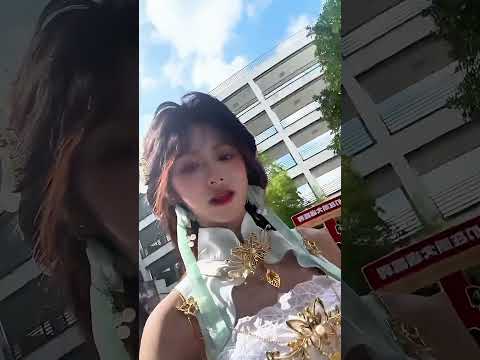 跟随这道绿光,闯出一片天吧。#吴嘉茹 #大吃帝国 #说句不好吃的 #douyin