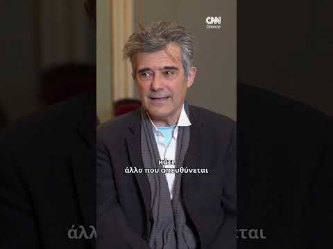 Γεράσιμος Γεννατάς: «Η σκηνική μας ζωή είναι ο χώρος απόδρασής μας» #shorts
