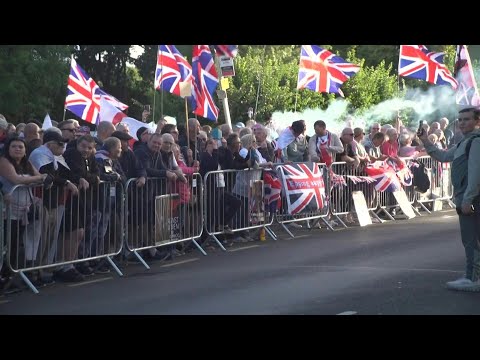 Demonstration in front of Epping hotel hosting asylum seekers | AFP