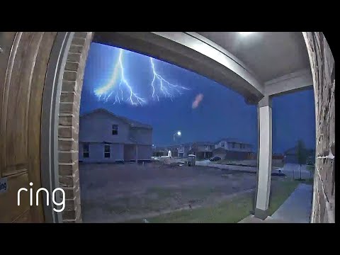 Checking Your Live View at the Right Moment in a Thunderstorm | RingTV