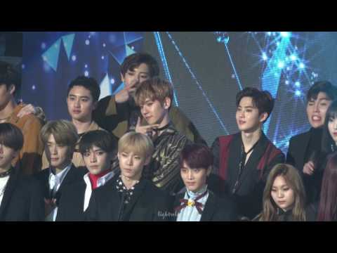 170222 가온차트 뮤직 어워드 ending (BAEKHYUN FOUCS)