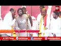 కొడితే కొట్టాలిరా సిక్స్ కొట్టాలి .. : Pawan Kalyan Sings Songs Of Chiranjeevi : Janasena  : 99TV  - 07:06 min - News - Video