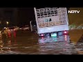 Dubai Flood News: Dubai Under Water, Incoming Flights Diverted, Cars Abandoned On Road  - 01:03 min - News - Video