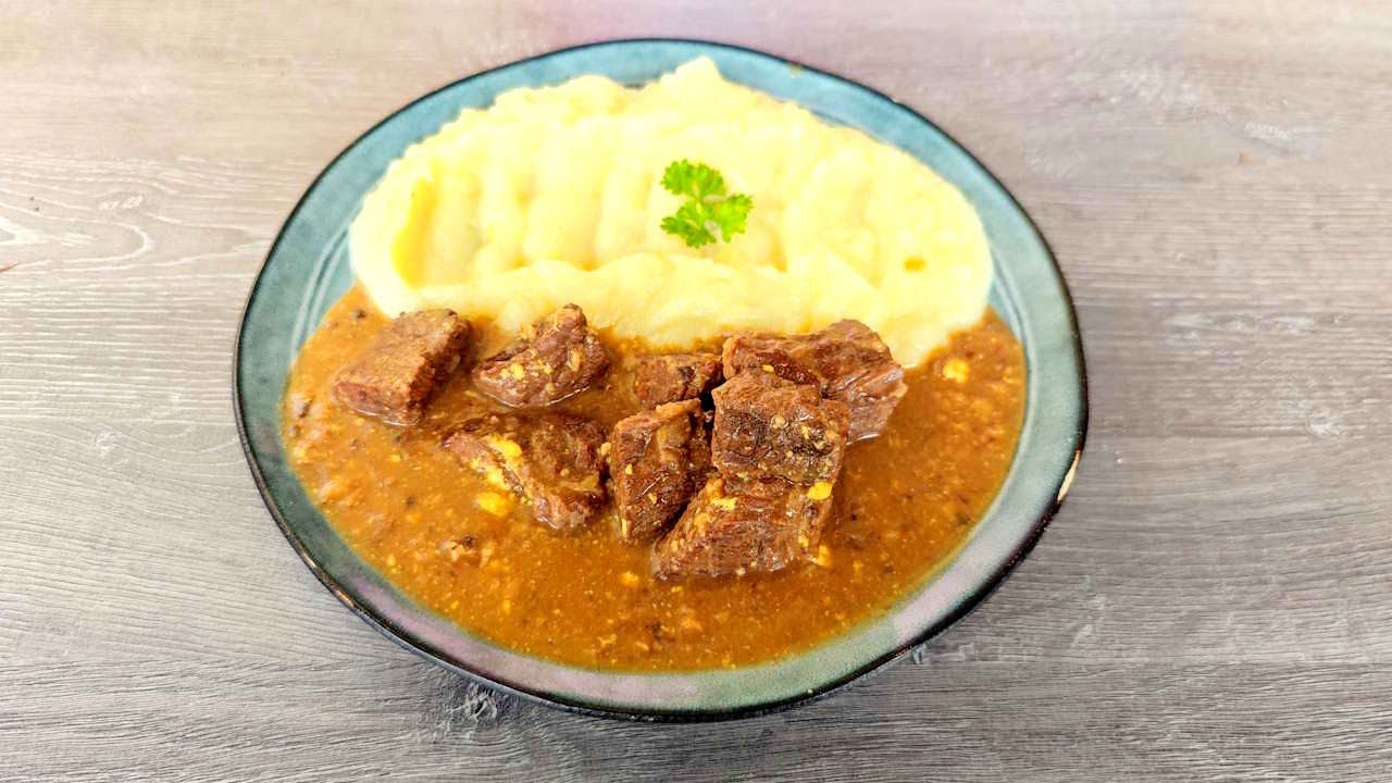 Tajný trik, díky kterému bude hovězí na hořčici s bramborovou kaší křehké jako máslo! | @zadnyspeky