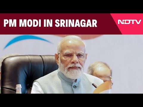 PM Modi News | "3 Families Have Been Looting J&K Voters": PM Modi Campaigns In Srinagar