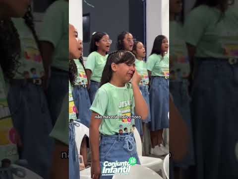 Criança quebrantado na presença de Deus, cantando “Anseio”😭😭😭 Criança quebrantado na presença de Deus, cantando “Anseio”😭😭😭