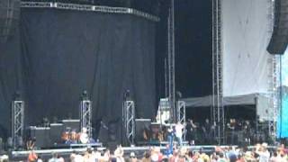 Darius Rucker Introduction at Country Fest 2010