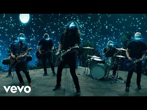 Foo Fighters - The Sky Is A Neighborhood