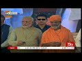 PM Modi offers prayers to Bahubali