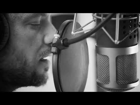 "SAY HELLO" INTO THE STUDIO | David Grum…