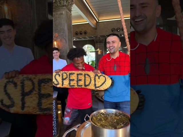 Czn Burak Vs Speed Türkiye Ziyareti