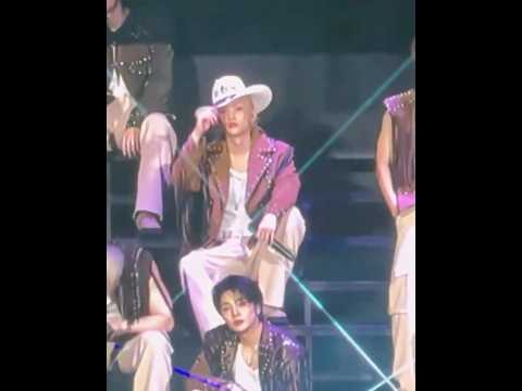 OMG FELIX’s FASHION and VOICE is AMAZING🥹🔥#felix #straykids #skz #kpopskz #concert #tour #shorts