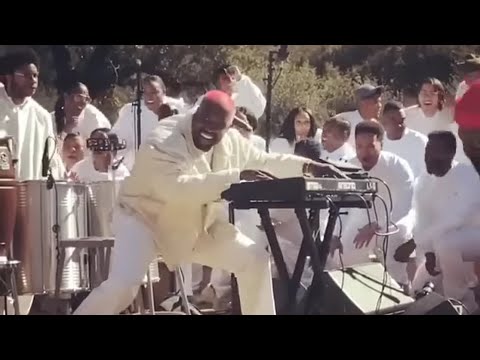 Kanye West Sunday Service