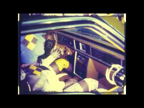 Test de crash vidéo Ford Thunderbird 1980 - 1982