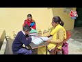Uttarakhand: बंद हो सकता है Nainital का अनोखा स्कूल जहां पढ़ता है सिर्फ एक छात्र | Viral News  - 02:34 min - News - Video