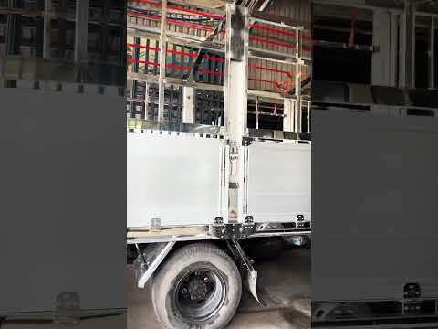 Hino5tấn thùng 5,7m full inox bửng nhôm #hino #hino300 #viral #xuhuongyoutube #youtubeshorts #xetai